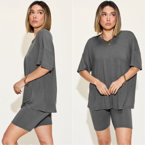 Easygoing V-Neck Shorts Set - Charcoal - Picture 2 of 6